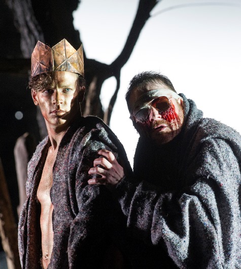picture of hristopher Ainslie as Theseus and Roland Wood as Oedipus